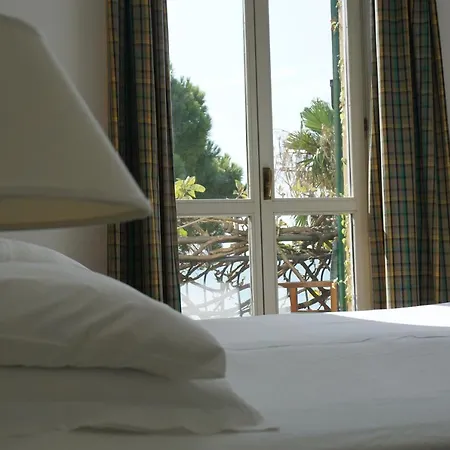 Beau Rivage Hotel 3*