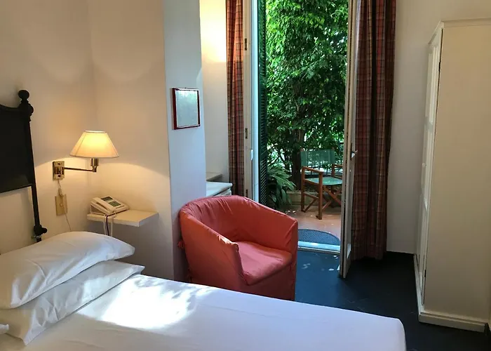 Beau Rivage Szálloda 3*