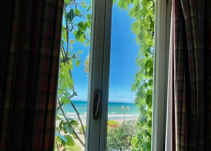 Beau Rivage Szálloda Alassio