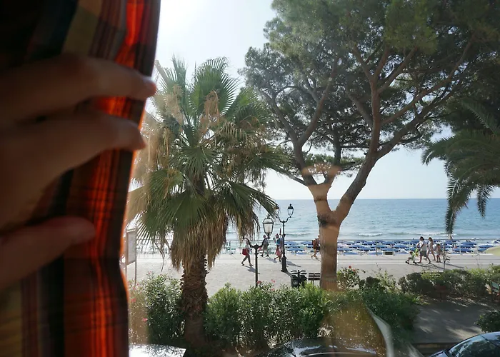 Beau Rivage Szálloda Alassio