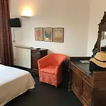 Hotell Beau Rivage