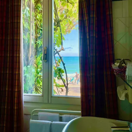 Beau Rivage Hotel