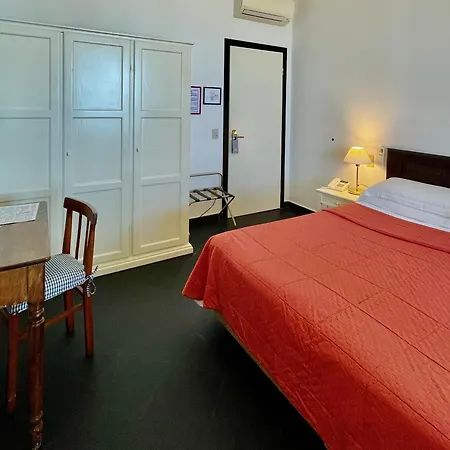 Beau Rivage Готель 3*