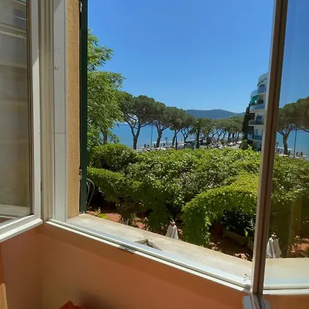 布利瓦吉酒店 阿拉西奥