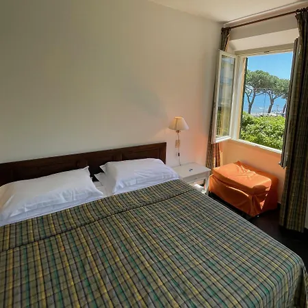 布利瓦吉酒店 阿拉西奥