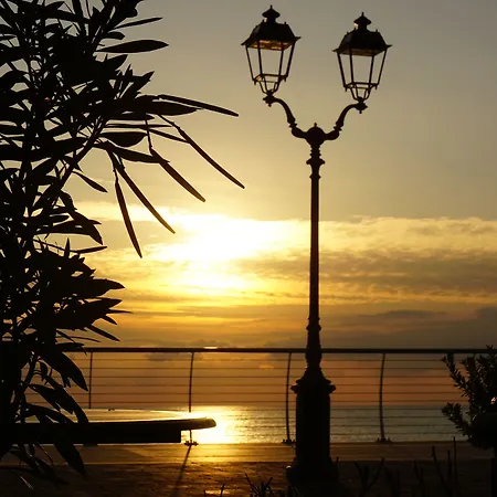 Hotel Beau Rivage 3*