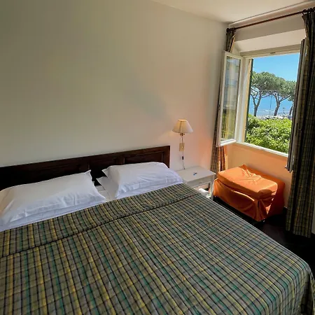 Beau Rivage Hotel